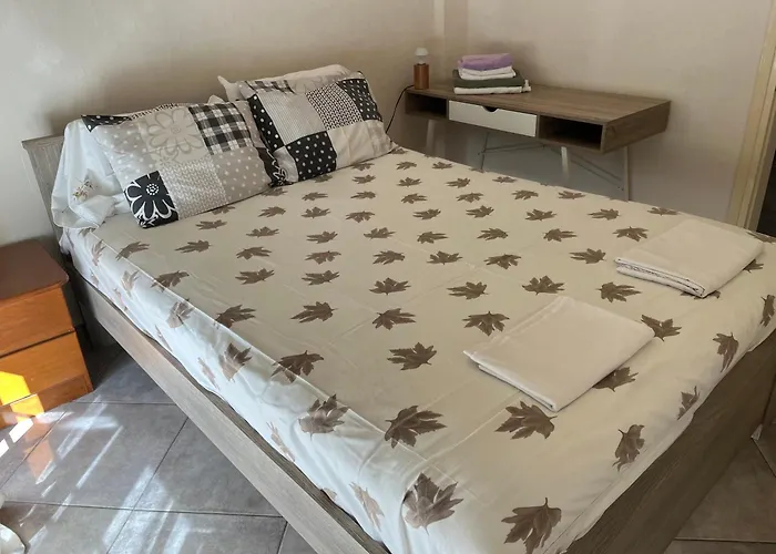 Xronis Apartments