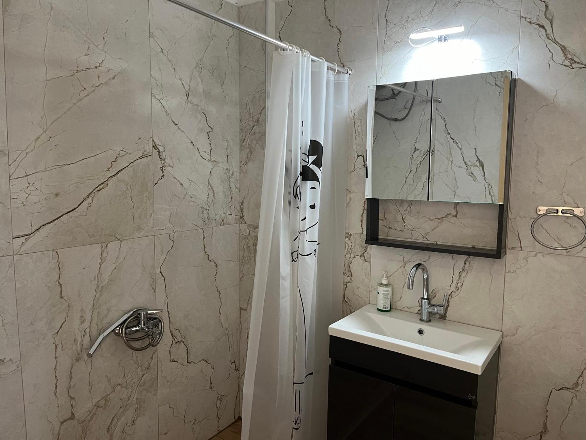Xronis Apartment